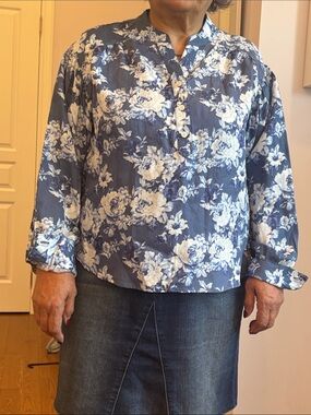 Chaps Blue and White Floral Button-Down Top